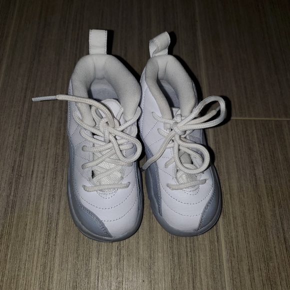 Nike Air Jordan Retro 12 Grey and White Size 7c - Picture 3 of 6